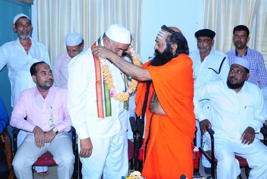 Kolya seer visits Ullal Darga during Urus celebrations 1